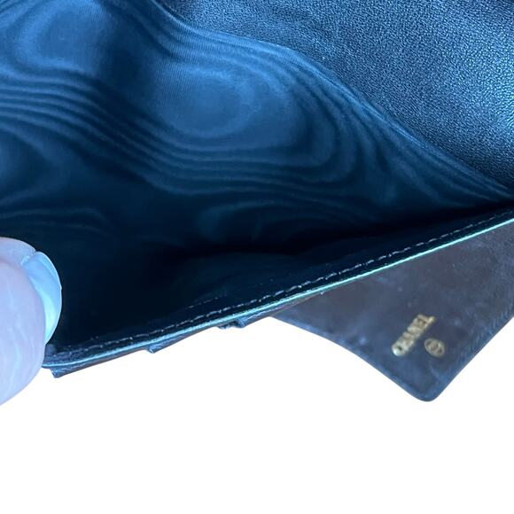 Chanel Black Caviar Long Wallet with kiss lock. - Picture 8 of 16